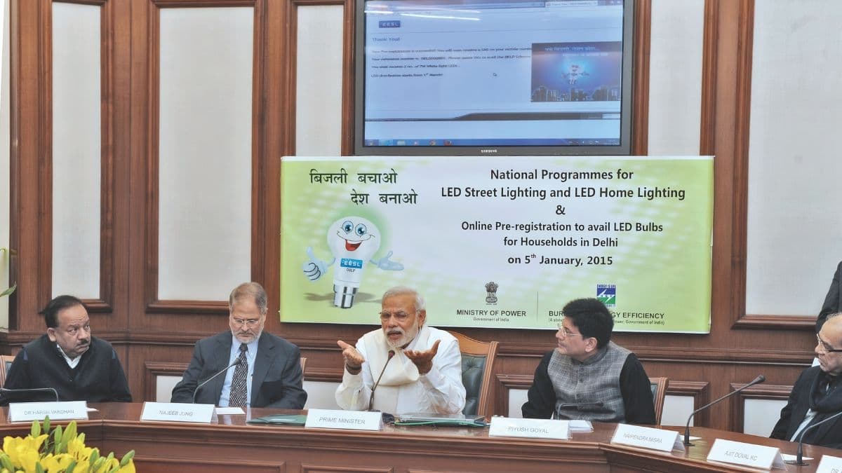 Government officials at a meeting on India’s national LED lighting programme promoting energy efficiency through LED street lighting and household LED bulb distribution.