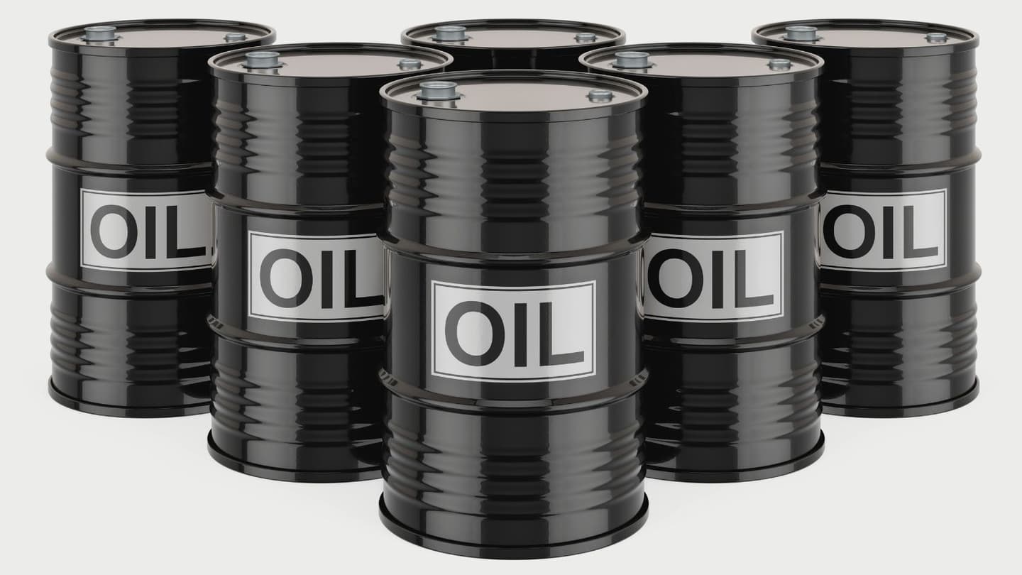 Crude Oil Prices Fall as Trump Proposes Ceasefire Linked to Strait of Hormuz Reopening