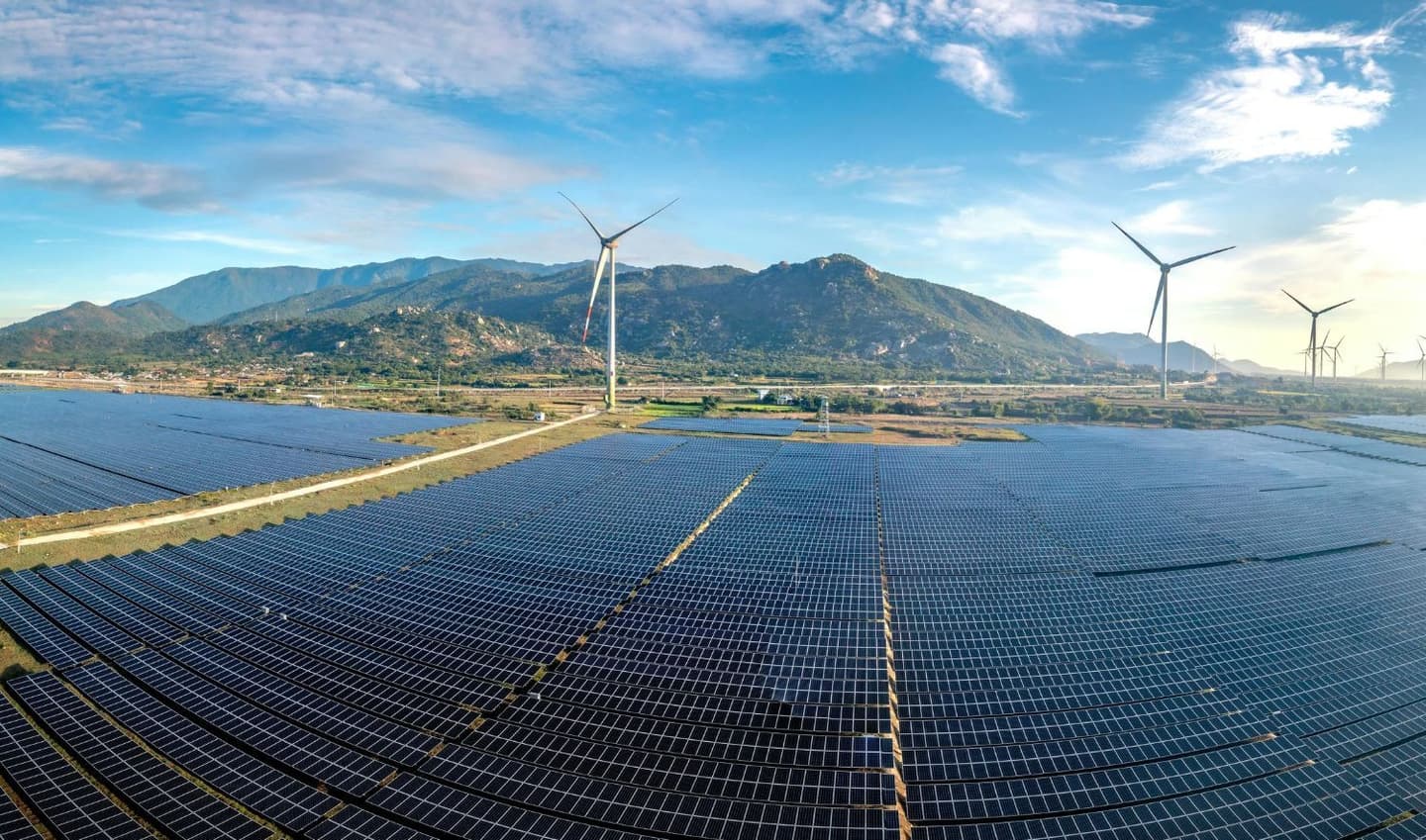 KKR allocates over $600M to Petronas’s Renewable Platform