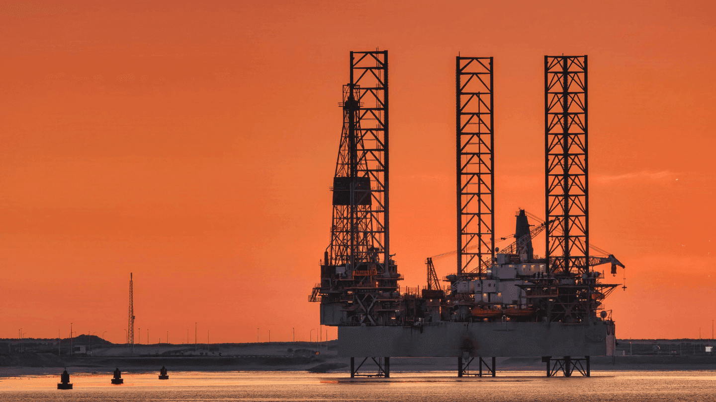 Samik Bhattacharya called Ashoknagar oil production a major West Bengal milestone.