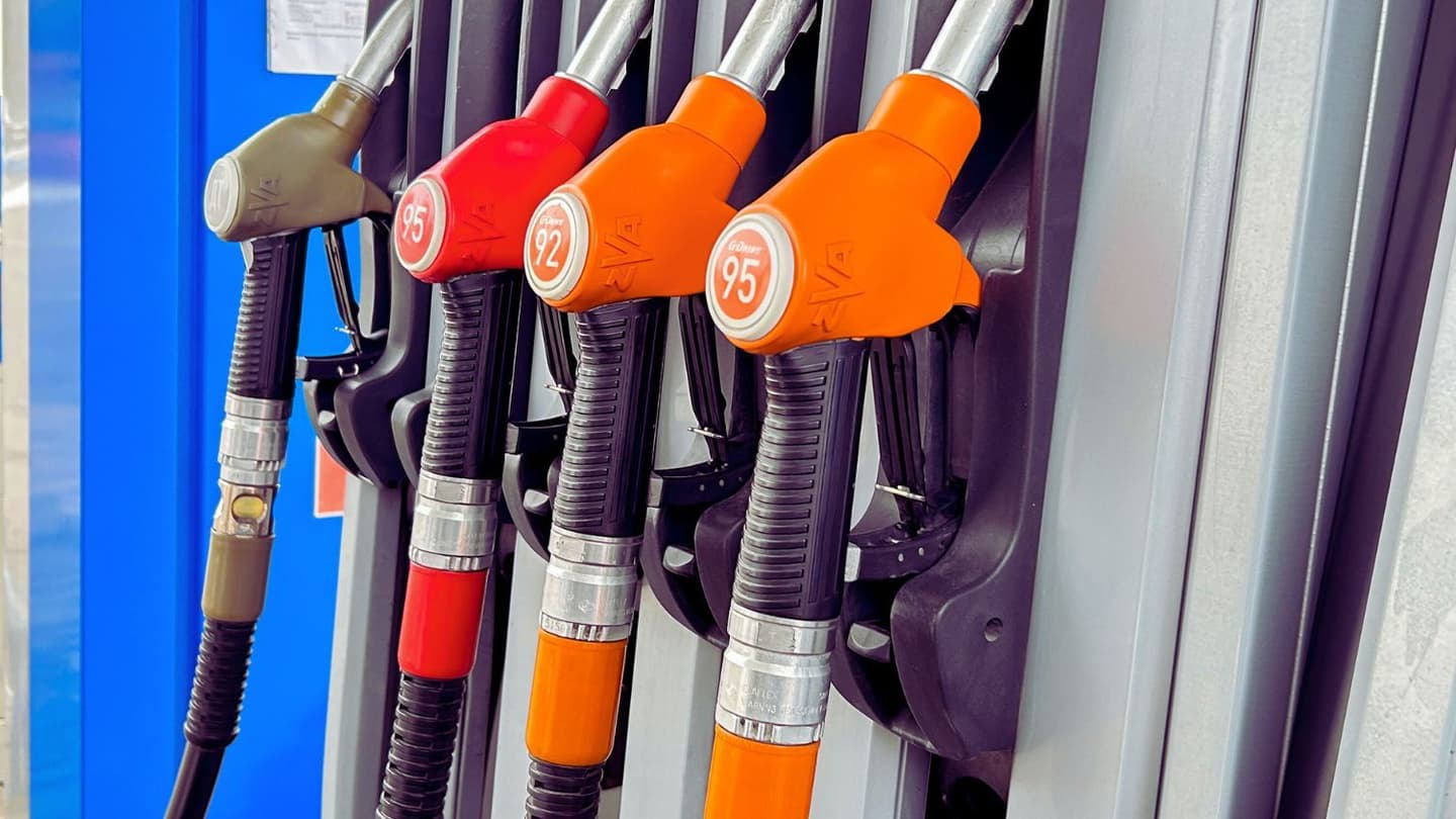 India Welcomes IEA Move to Release Emergency Oil Stocks Amid Supply Disruptions
